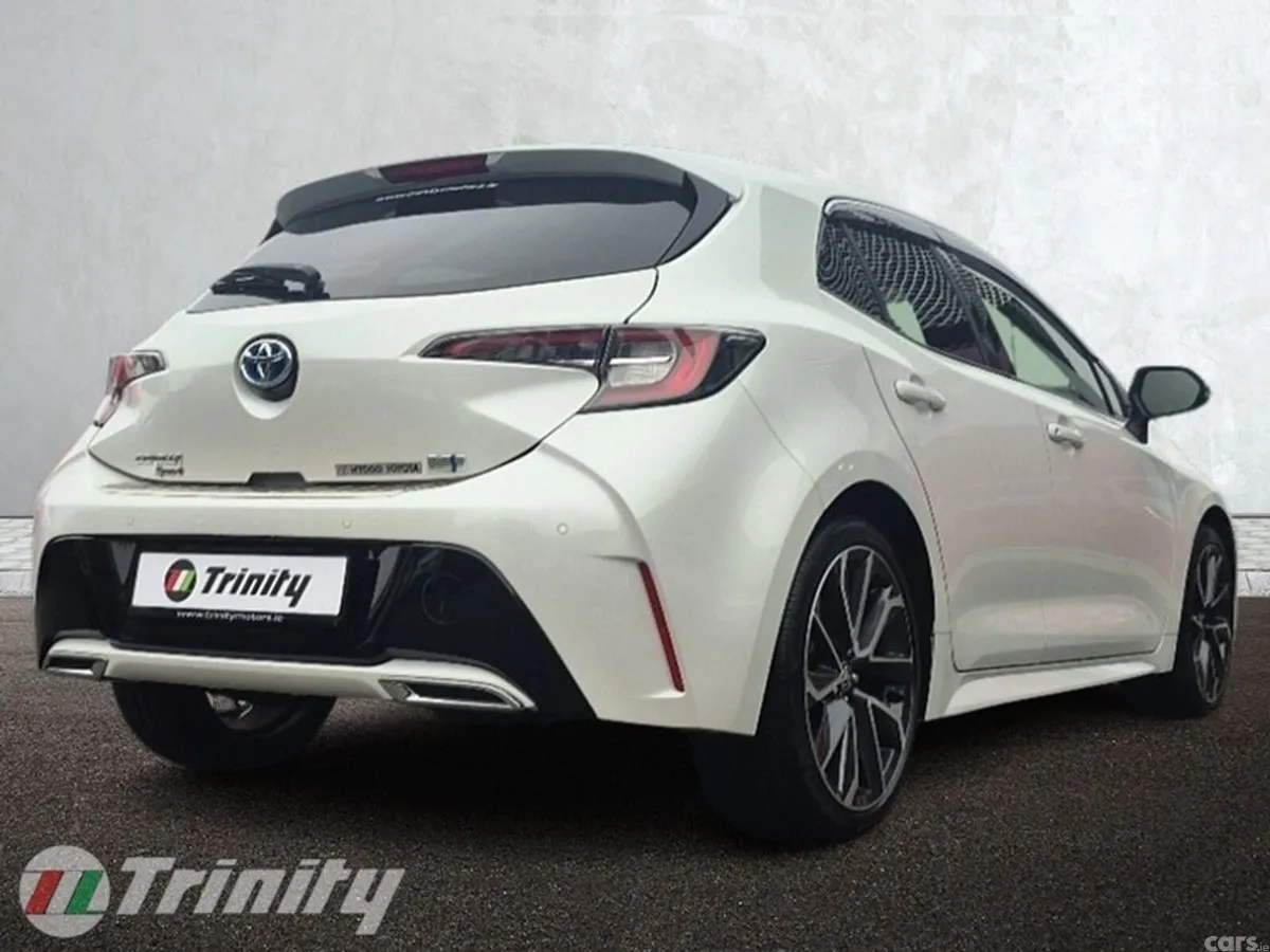 Toyota Corolla Hatchback, Petrol Hybrid, 2022, White