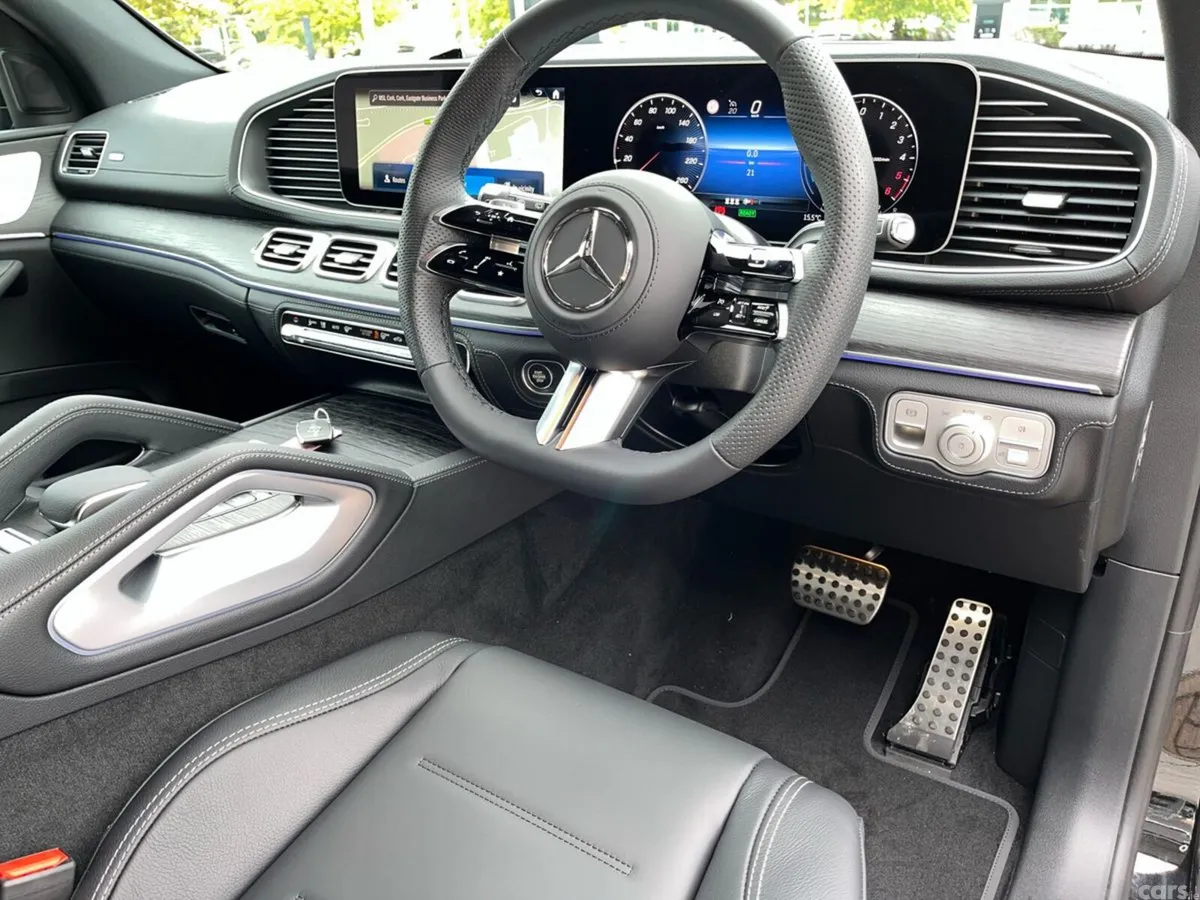 Mercedes-Benz GLE SUV, Diesel Plug-in Hybrid, 2026, Black