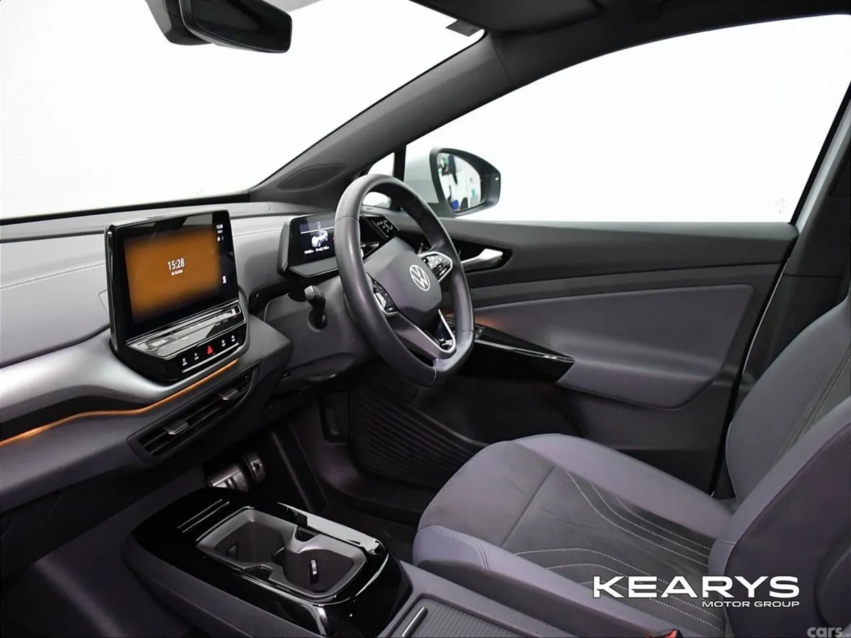 Volkswagen ID.4 Estate, Electric, 2023, White