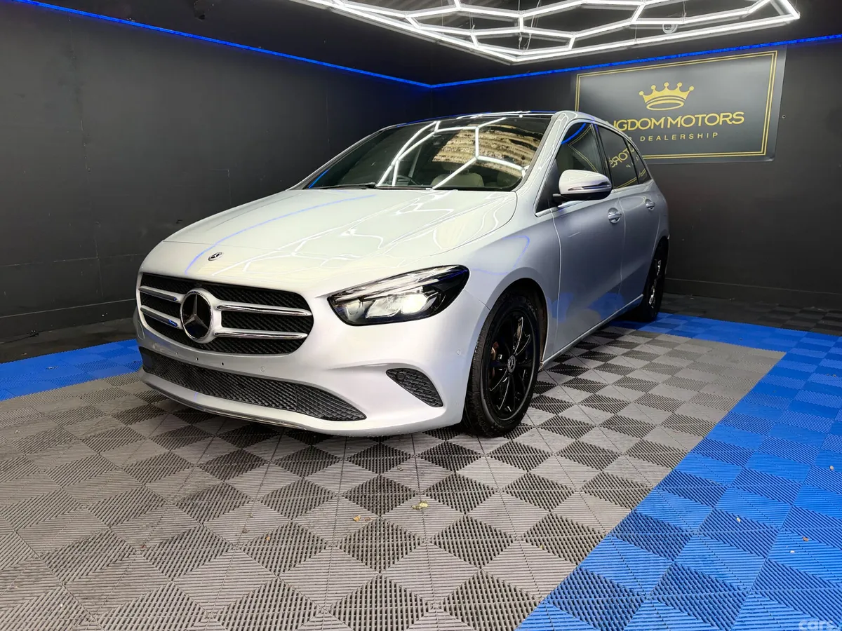 Mercedes-Benz B-Class Hatchback, Petrol, 2020, Silver