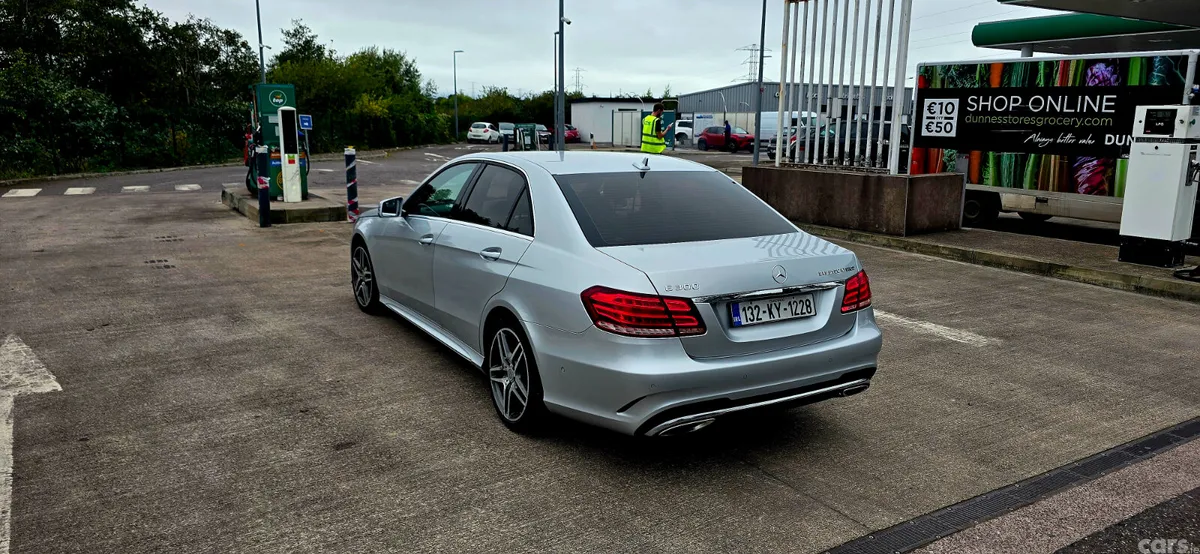 Mercedes-Benz E-Class Saloon, Diesel Hybrid, 2013, Silver