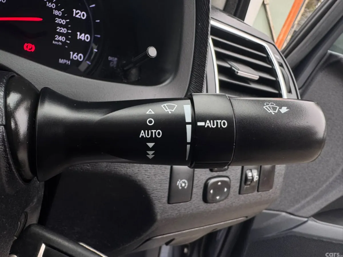 Toyota Avensis Saloon, Diesel, 2013, Blue