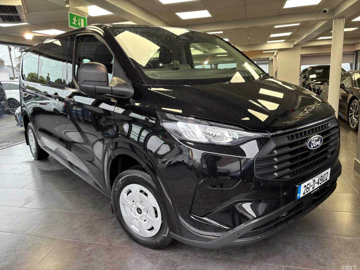 Ford Transit Custom MPV, Petrol Plug-in Hybrid, 2026, Black