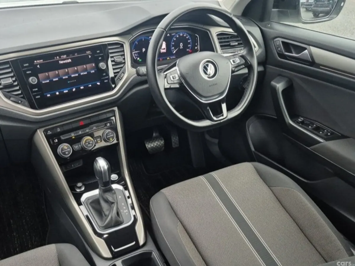 Volkswagen T-Roc SUV, Diesel, 2021, White