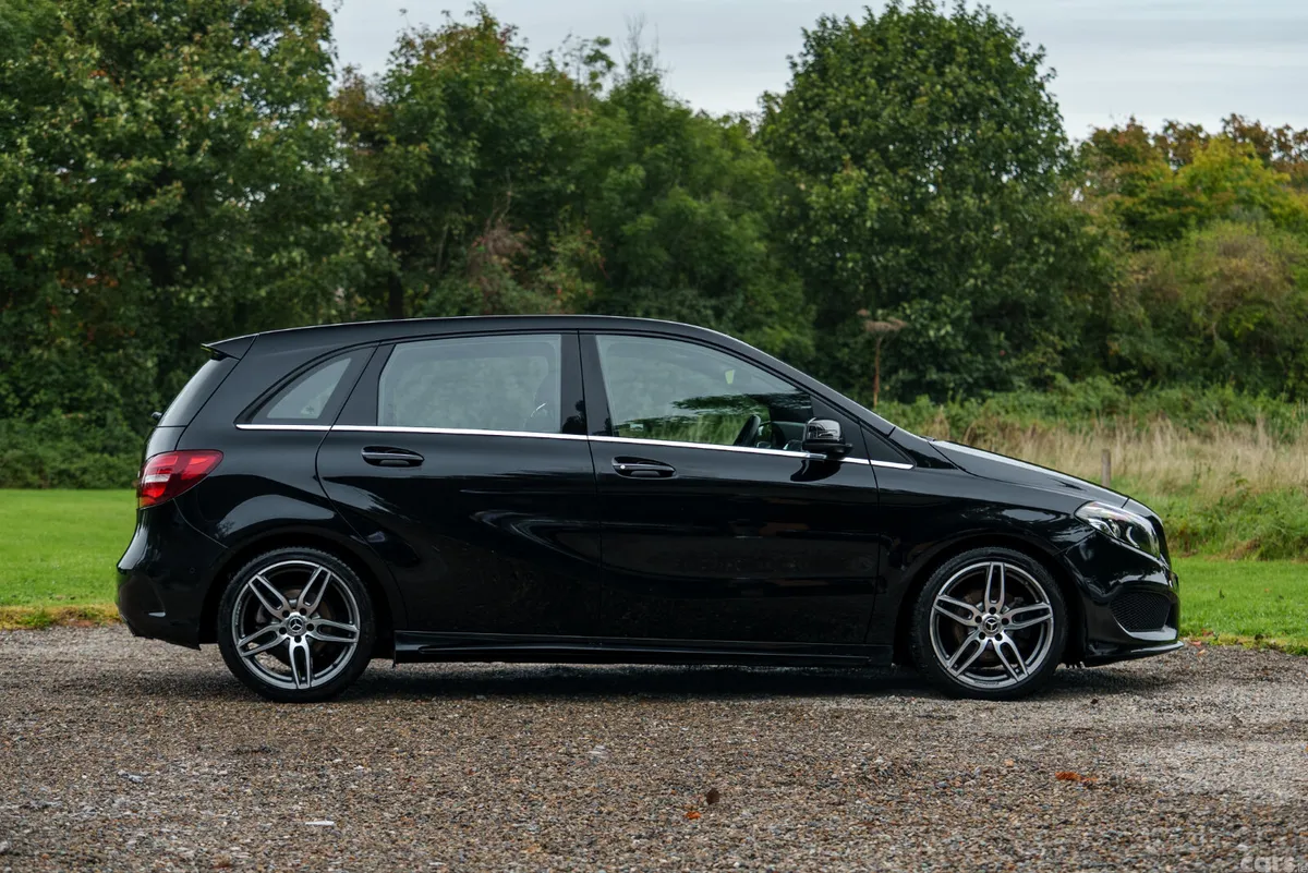 Mercedes-Benz B-Class MPV, Petrol, 2018, Black