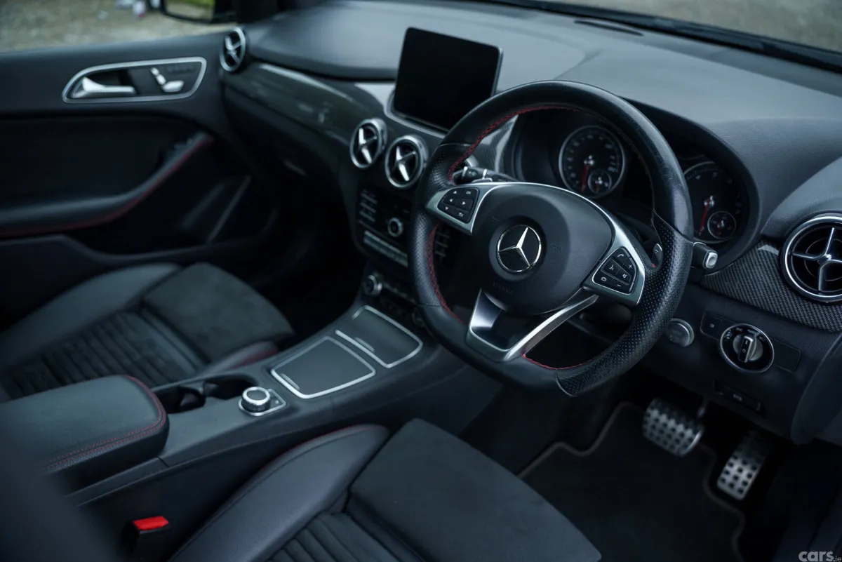 Mercedes-Benz B-Class MPV, Petrol, 2018, Black