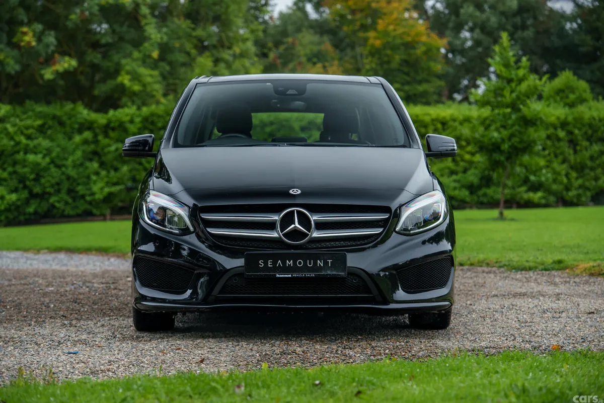 Mercedes-Benz B-Class MPV, Petrol, 2018, Black