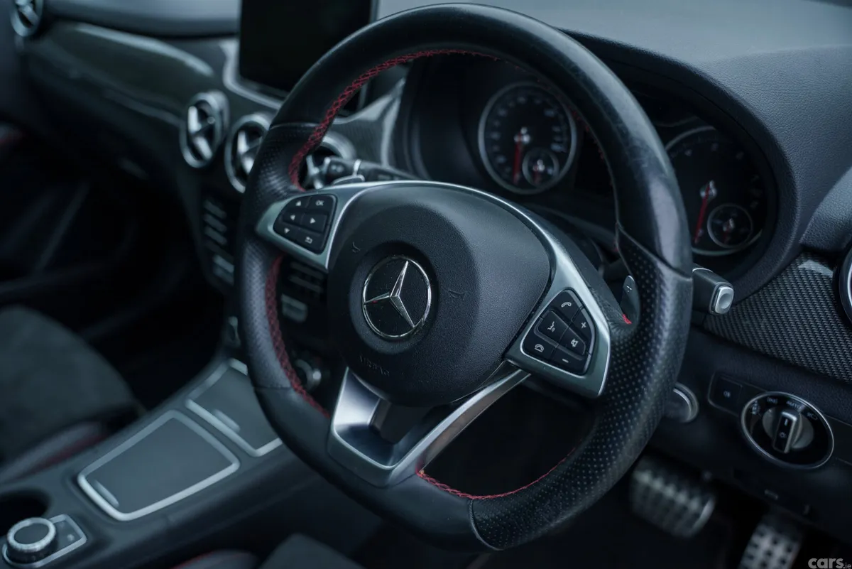 Mercedes-Benz B-Class MPV, Petrol, 2018, Black