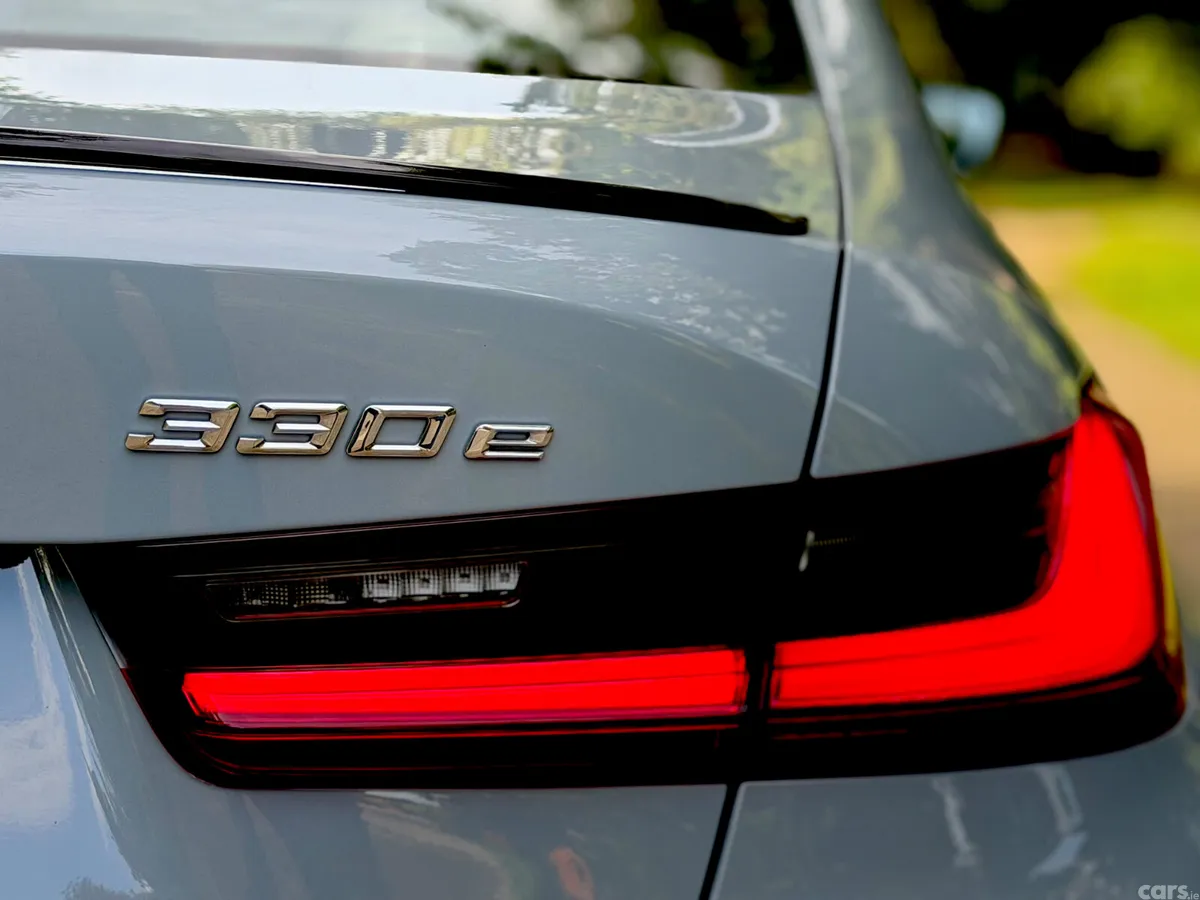 BMW 3-Series Saloon, Petrol Plug-in Hybrid, 2023, Grey