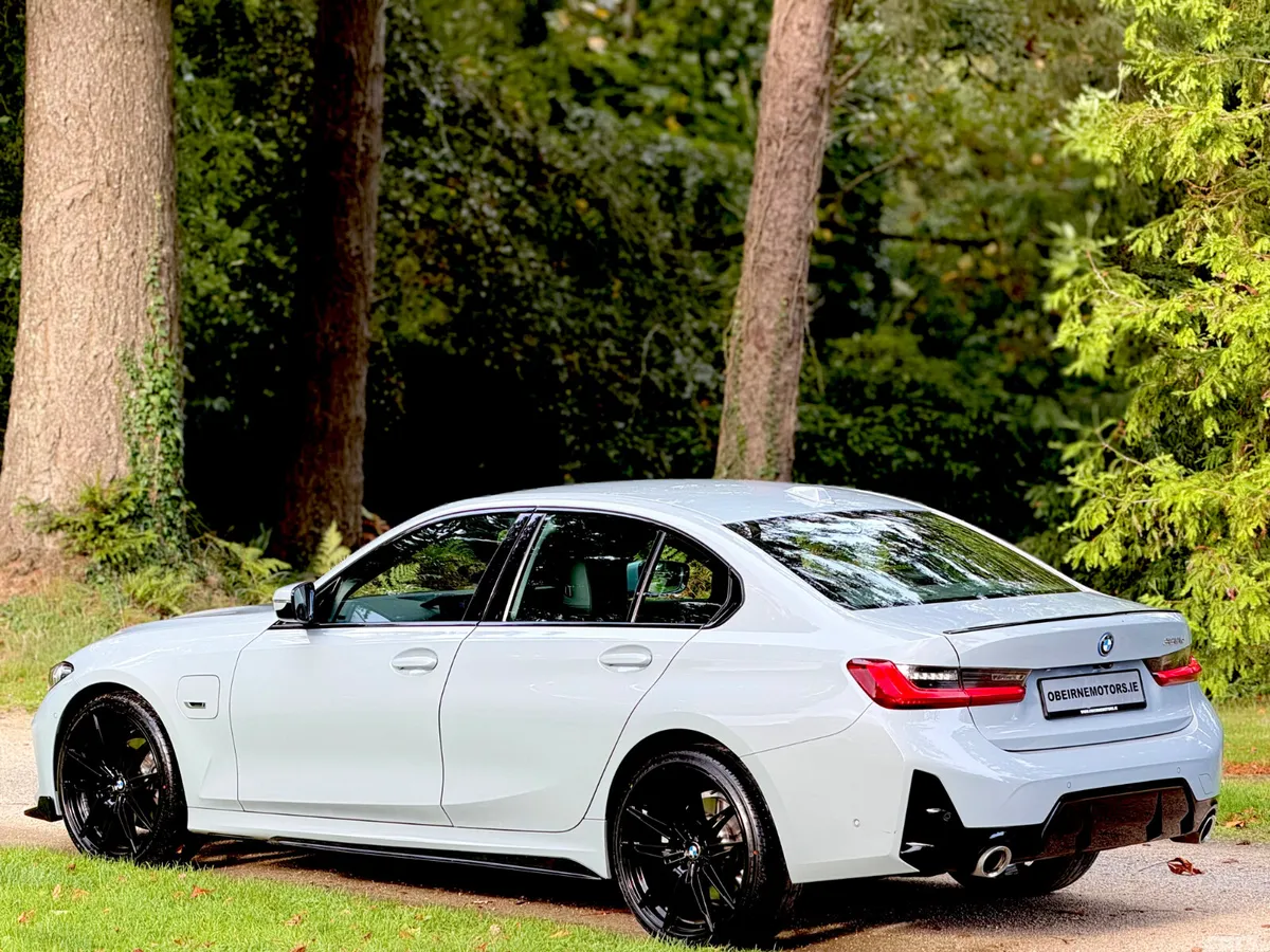BMW 3-Series Saloon, Petrol Plug-in Hybrid, 2023, Grey