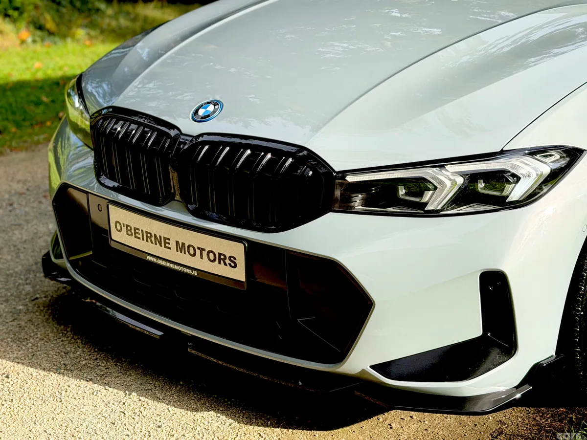 BMW 3-Series Saloon, Petrol Plug-in Hybrid, 2023, Grey