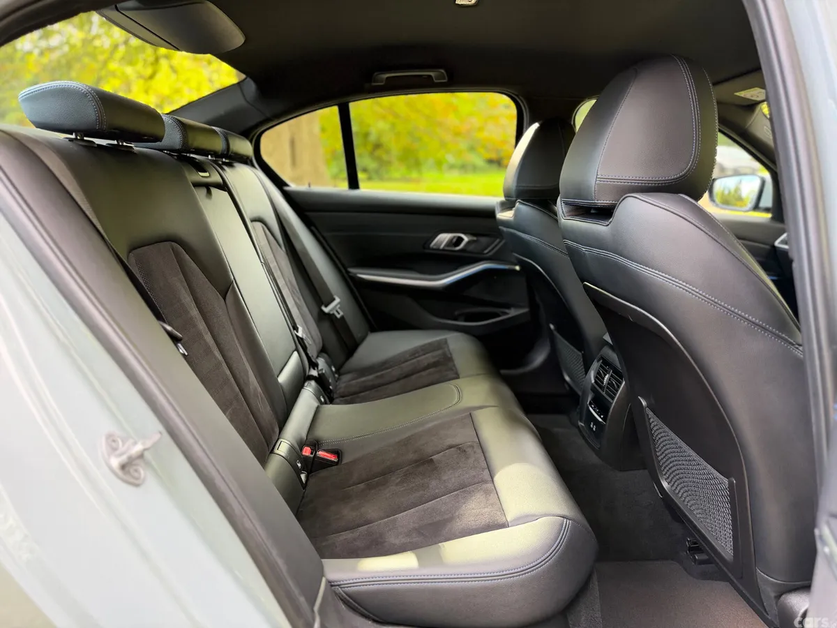 BMW 3-Series Saloon, Petrol Plug-in Hybrid, 2023, Grey