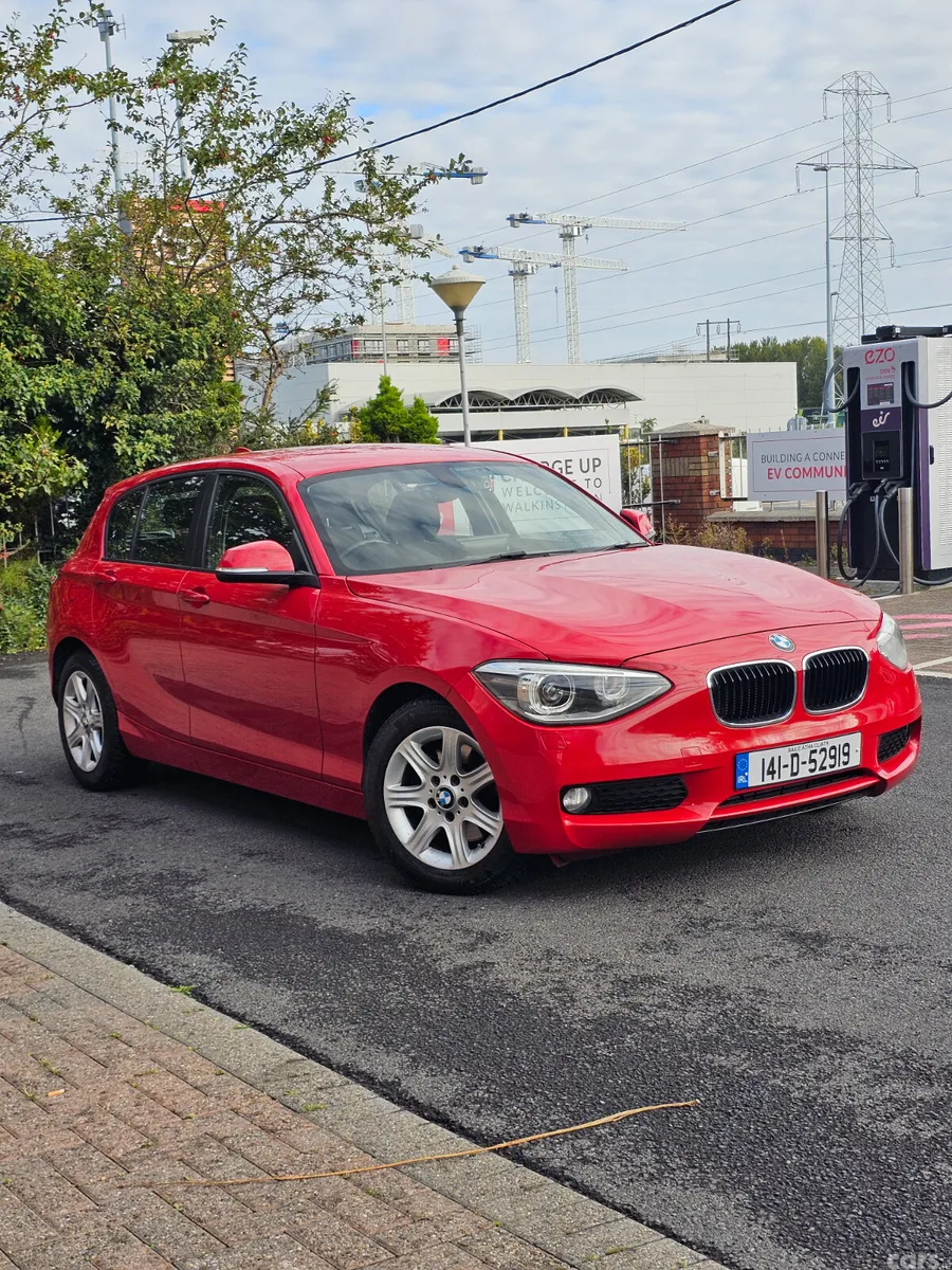 BMW 1-Series Hatchback, Petrol, 2014, Red