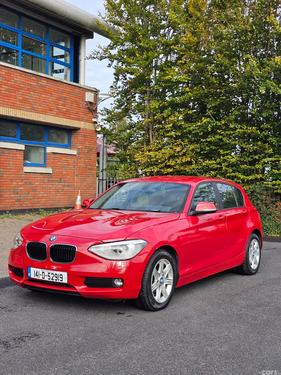 BMW 1-Series Hatchback, Petrol, 2014, Red