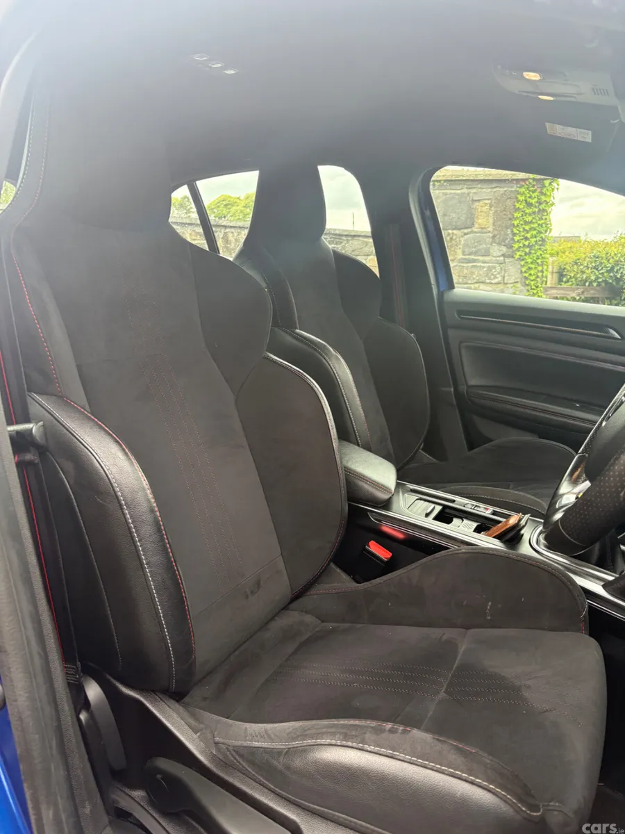 Renault Megane Hatchback, Diesel, 2021, Blue