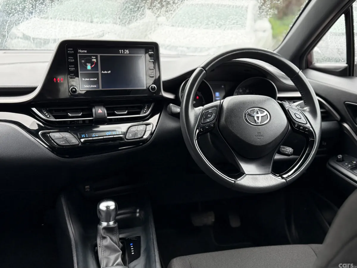 Toyota C-HR SUV, Petrol Hybrid, 2023, Purple