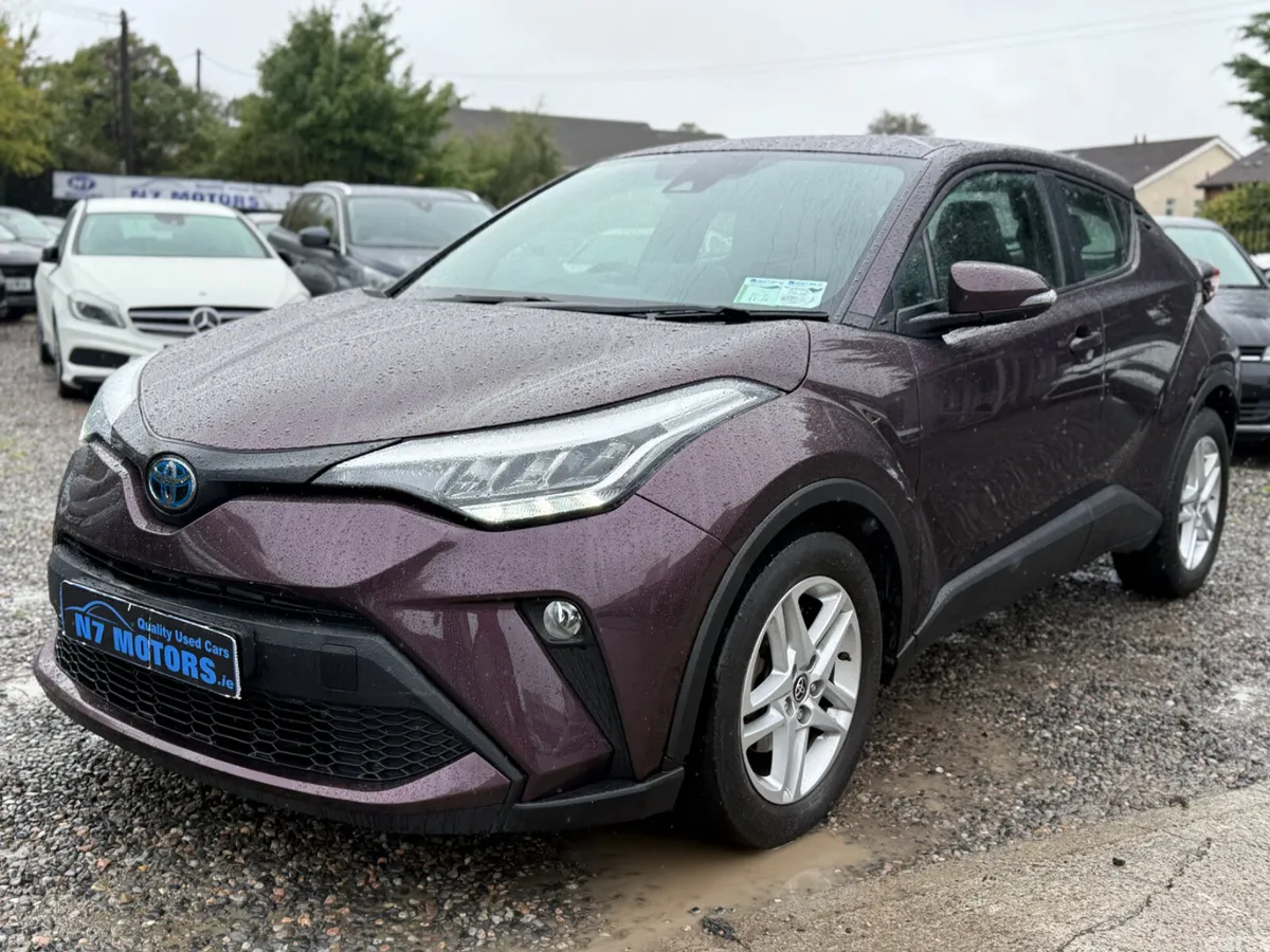 Toyota C-HR SUV, Petrol Hybrid, 2023, Purple