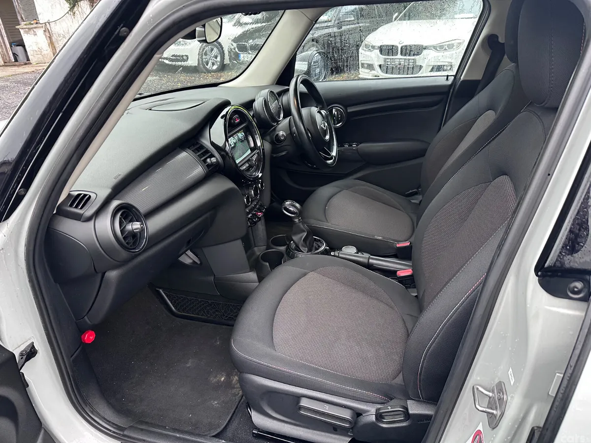 Mini Cooper Hatchback, Petrol, 2016, Grey