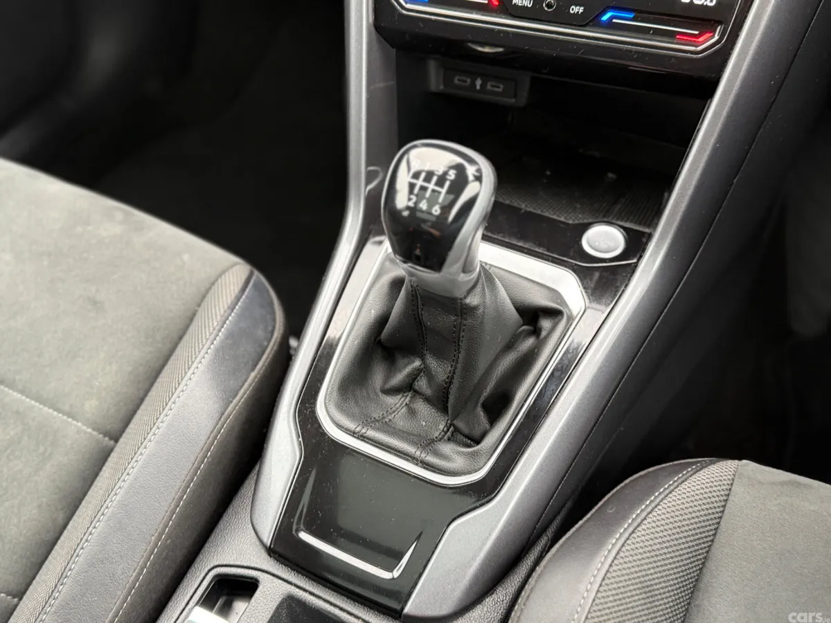 Volkswagen T-Roc SUV, Petrol, 2023, Grey