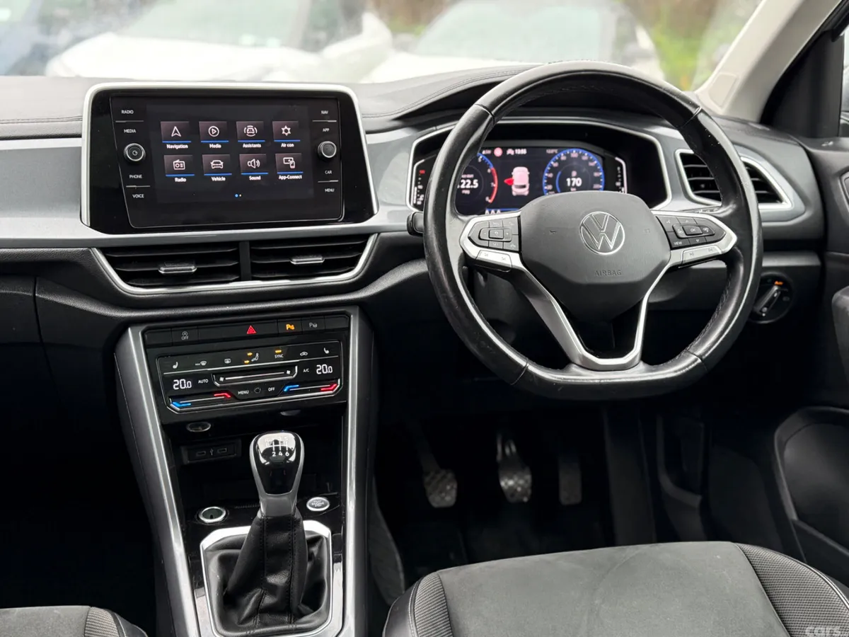 Volkswagen T-Roc SUV, Petrol, 2023, Grey