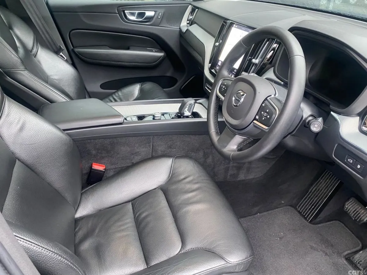 Volvo XC60 Estate, Petrol Plug-in Hybrid, 2023, Blue