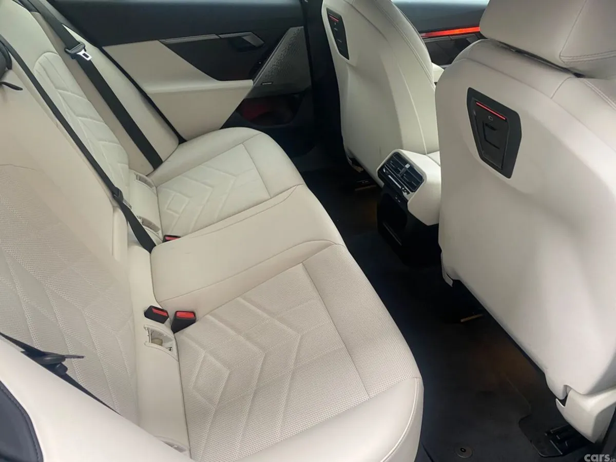 BMW 5-Series Estate, Petrol Plug-in Hybrid, 2025, Grey