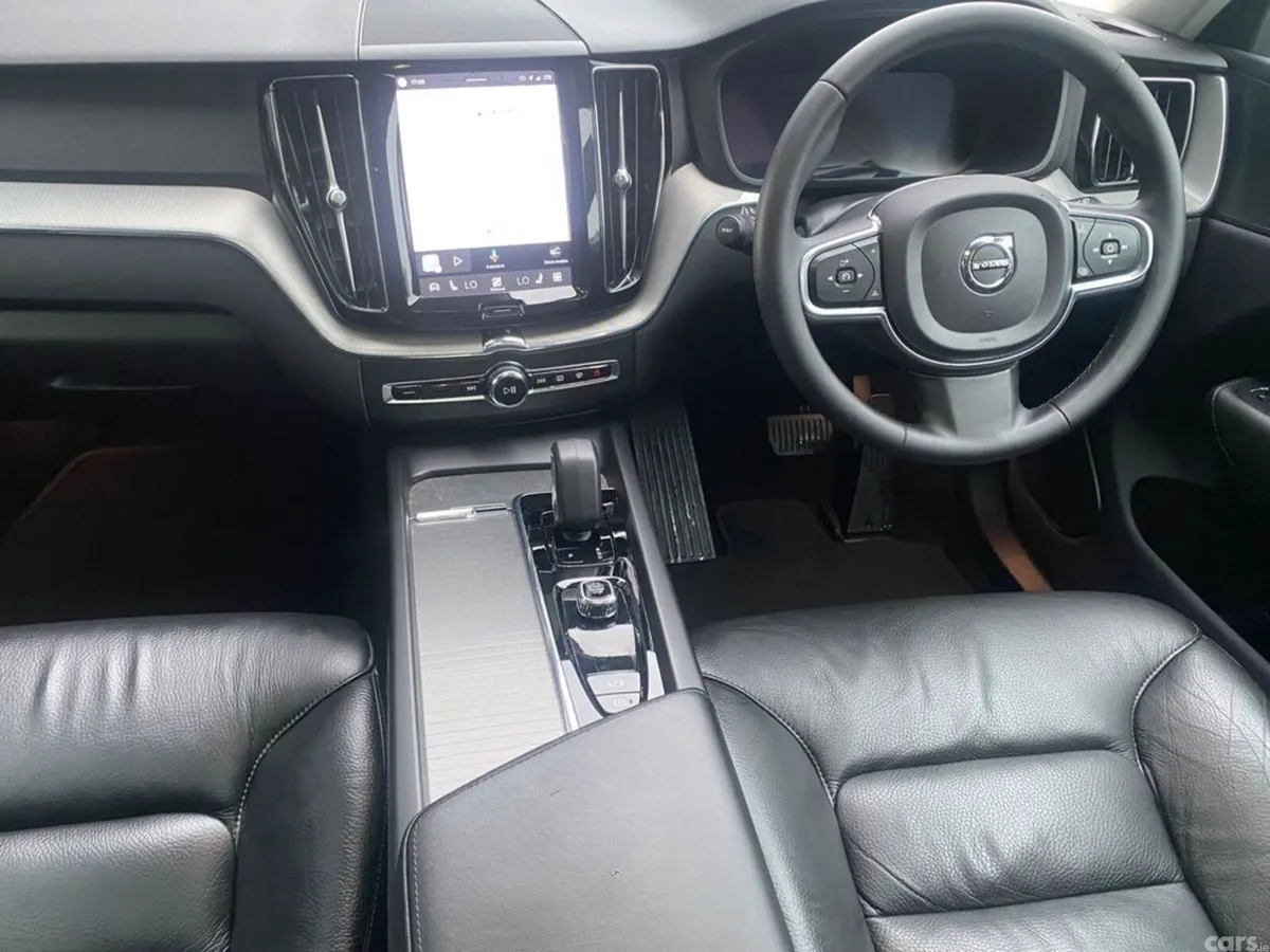 Volvo XC60 Estate, Petrol Plug-in Hybrid, 2023, Blue