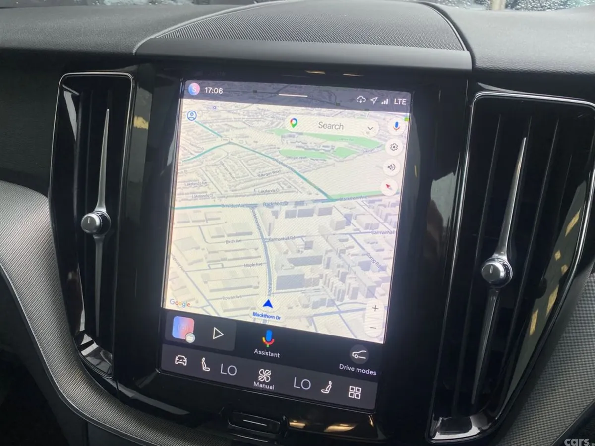 Volvo XC60 Estate, Petrol Plug-in Hybrid, 2023, Blue