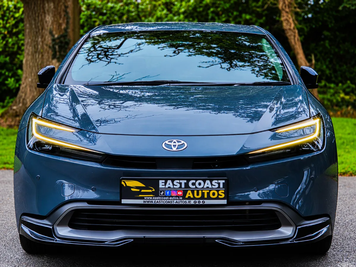 Toyota Prius Saloon, Petrol Hybrid, 2023, Grey