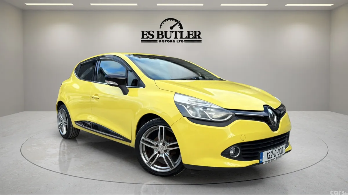 Renault Clio Hatchback, Petrol, 2013, Yellow