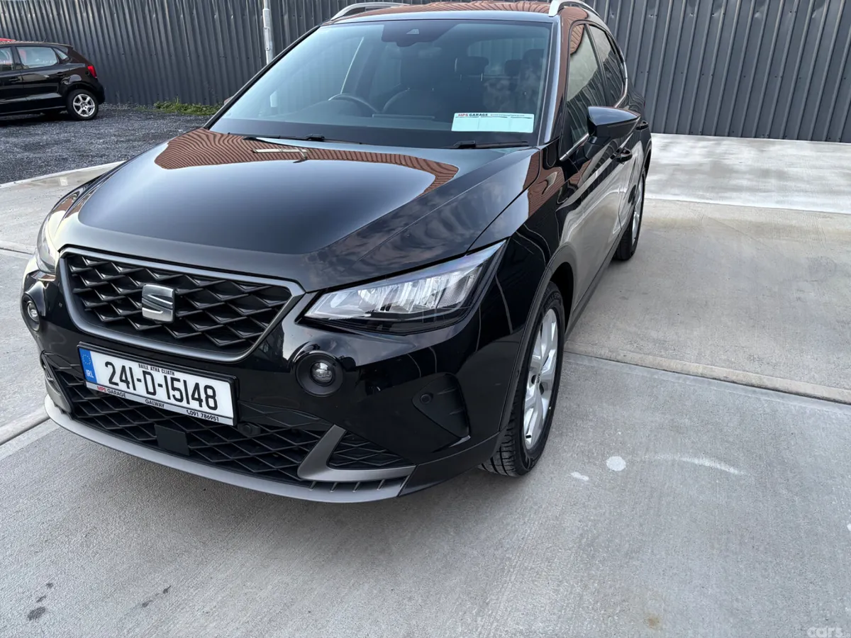 SEAT Arona SUV, Petrol, 2024, Black