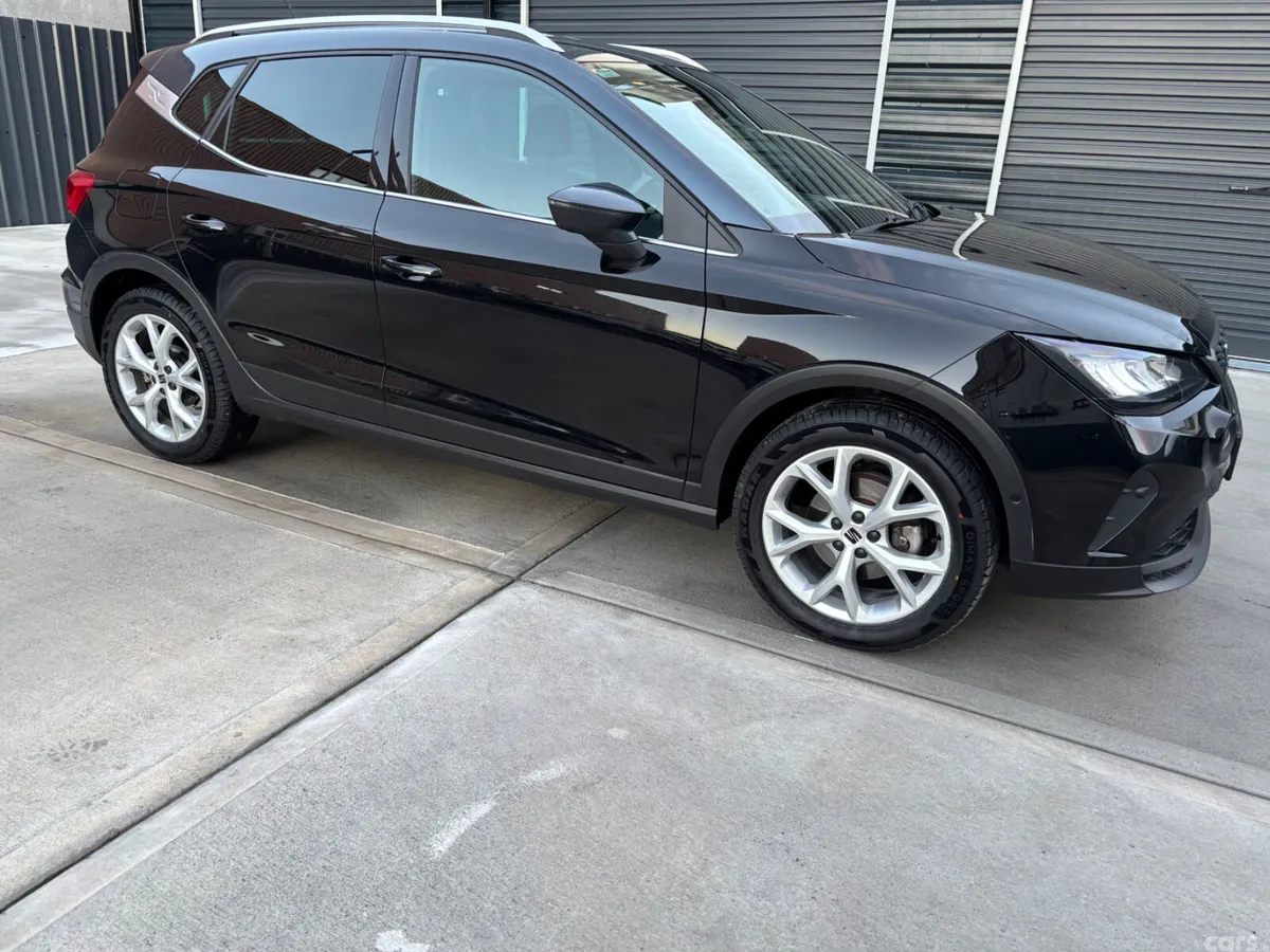SEAT Arona SUV, Petrol, 2024, Black