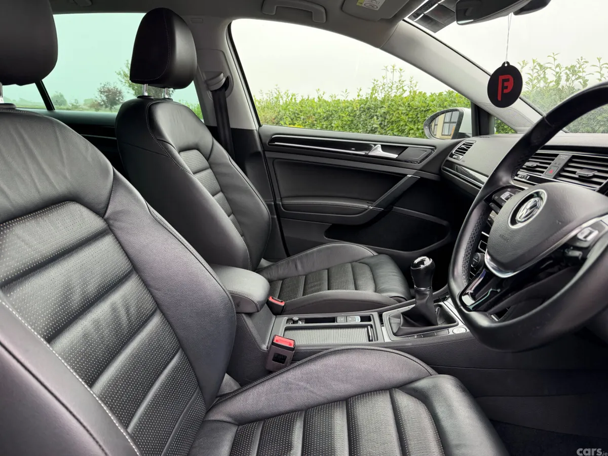 Volkswagen Golf Hatchback, Petrol, 2020, White