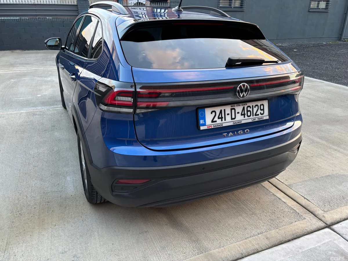 Volkswagen Taigo SUV, Petrol, 2024, Blue