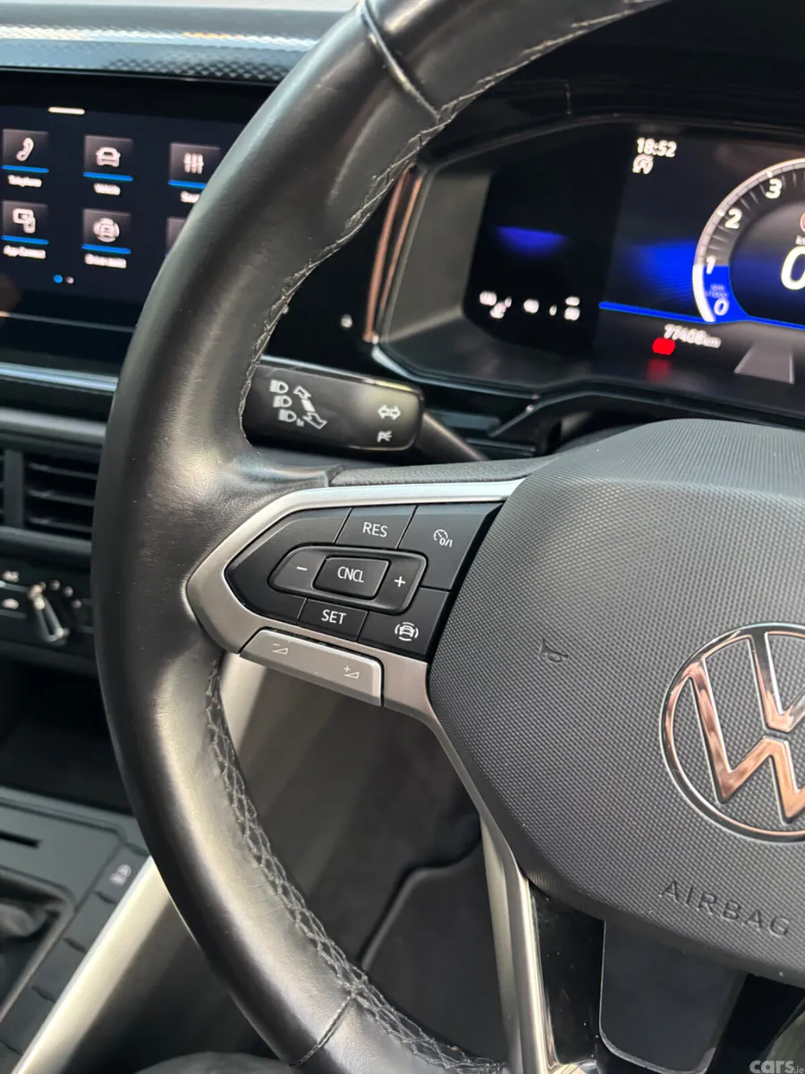 Volkswagen Taigo SUV, Petrol, 2024, Blue