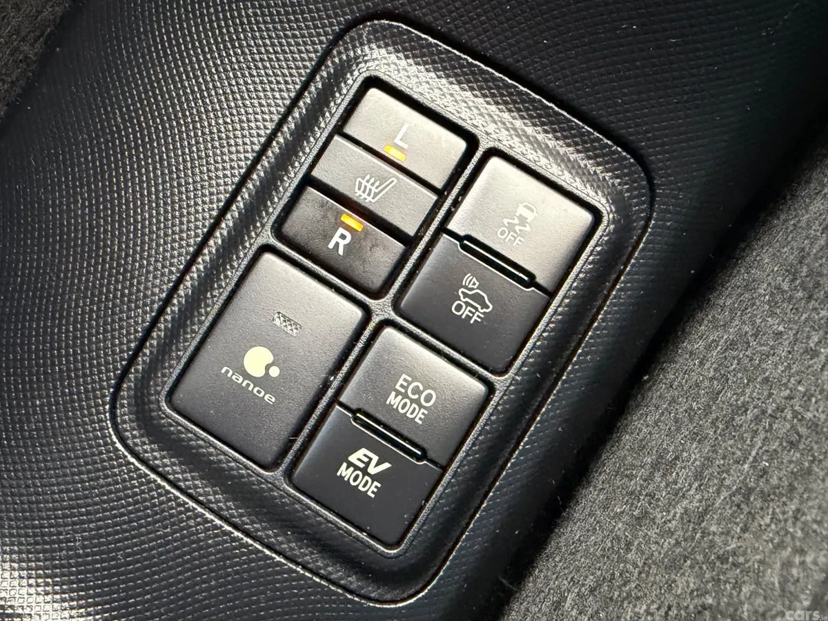 Toyota Aqua Hatchback, Petrol Hybrid, 2017, Red