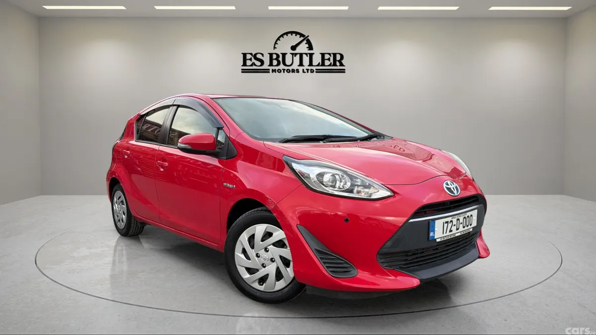 Toyota Aqua Hatchback, Petrol Hybrid, 2017, Red
