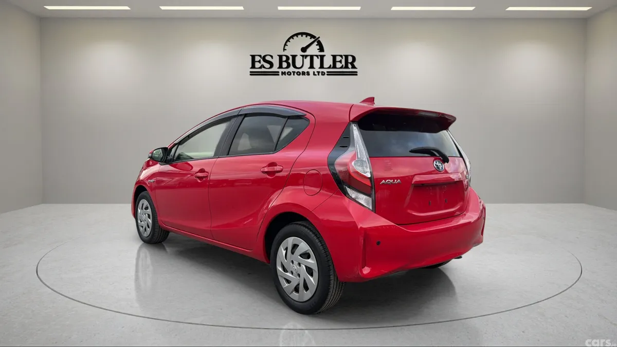 Toyota Aqua Hatchback, Petrol Hybrid, 2017, Red