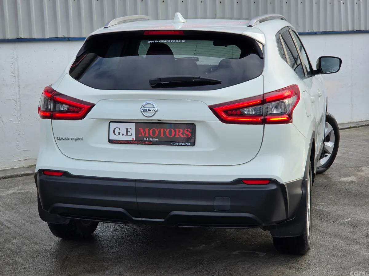 Nissan Qashqai MPV, Diesel, 2018, White