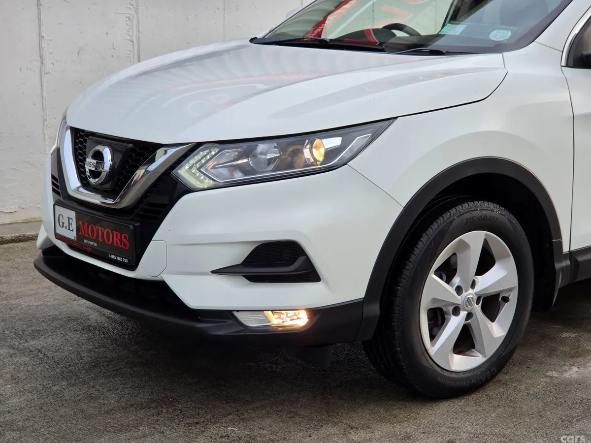 Nissan Qashqai MPV, Diesel, 2018, White
