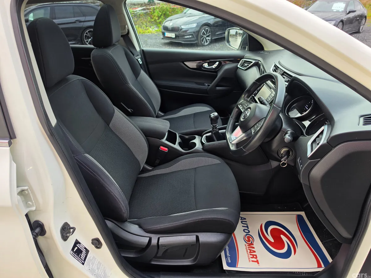 Nissan Qashqai MPV, Diesel, 2018, White