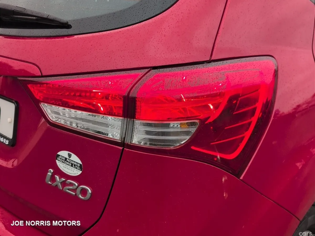 Hyundai ix20 Hatchback, Petrol, 2019, Red