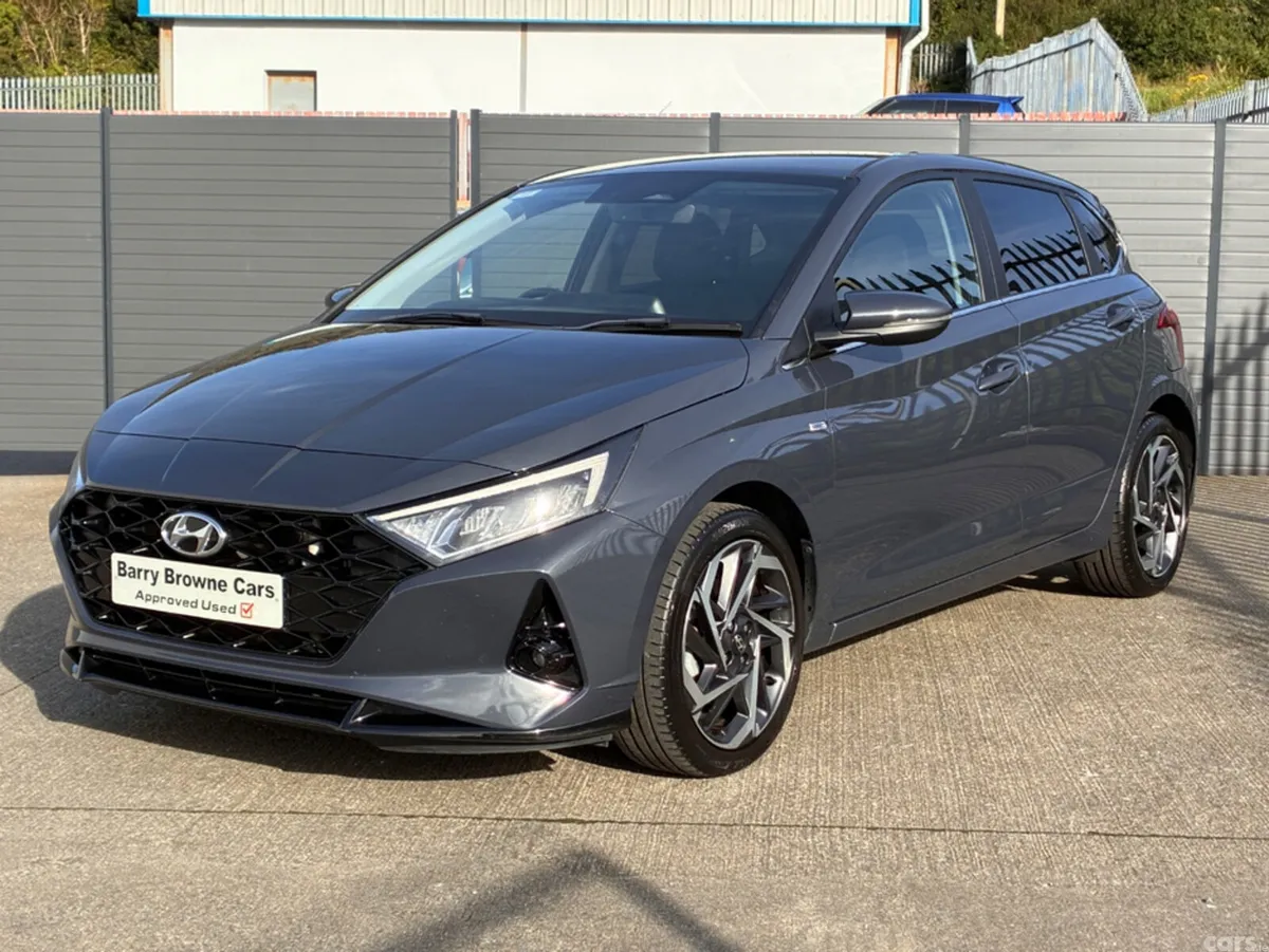 Hyundai i20 Hatchback, Petrol Hybrid, 2023, Grey