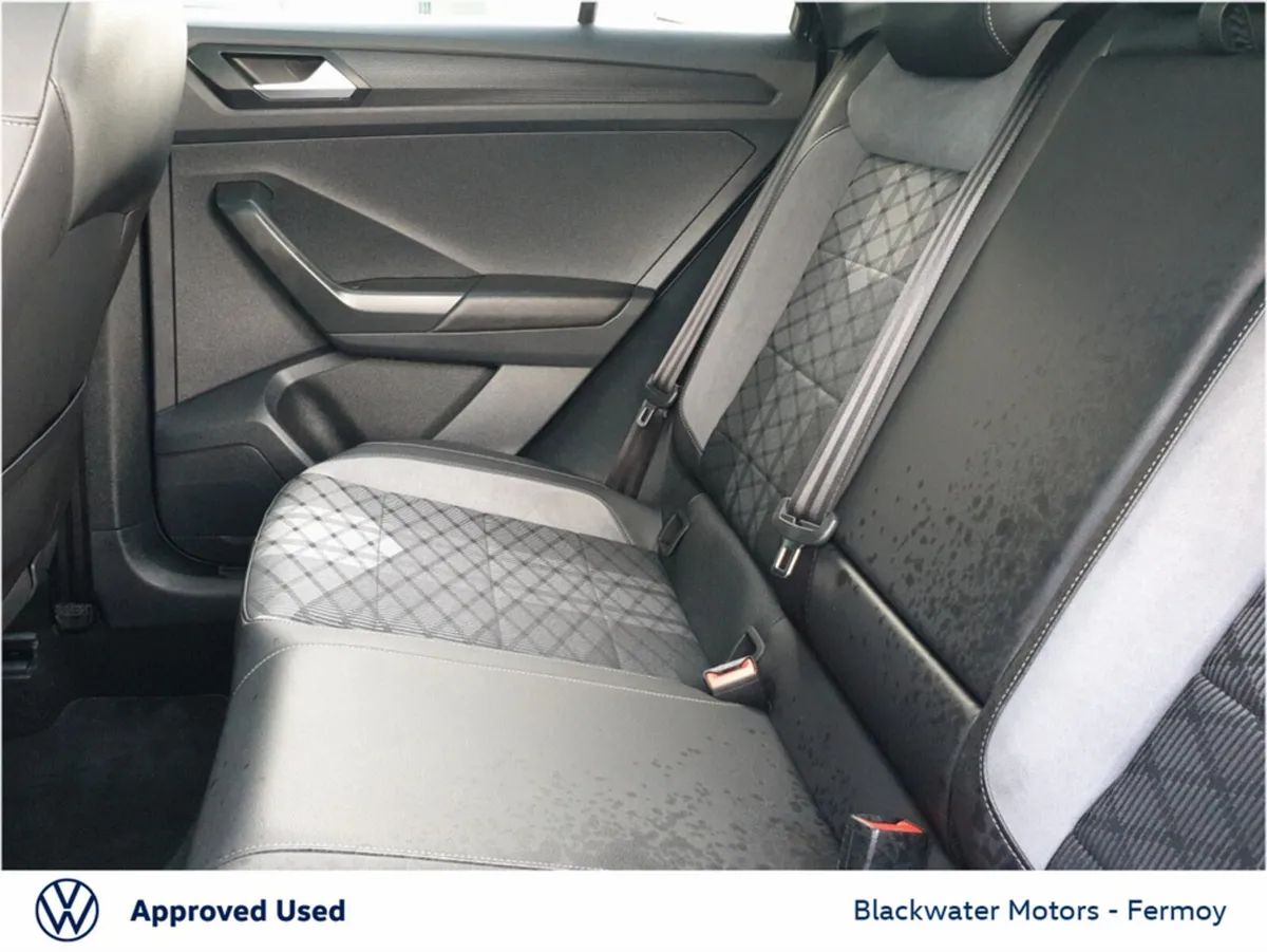 Volkswagen T-Roc SUV, Diesel, 2023, Black