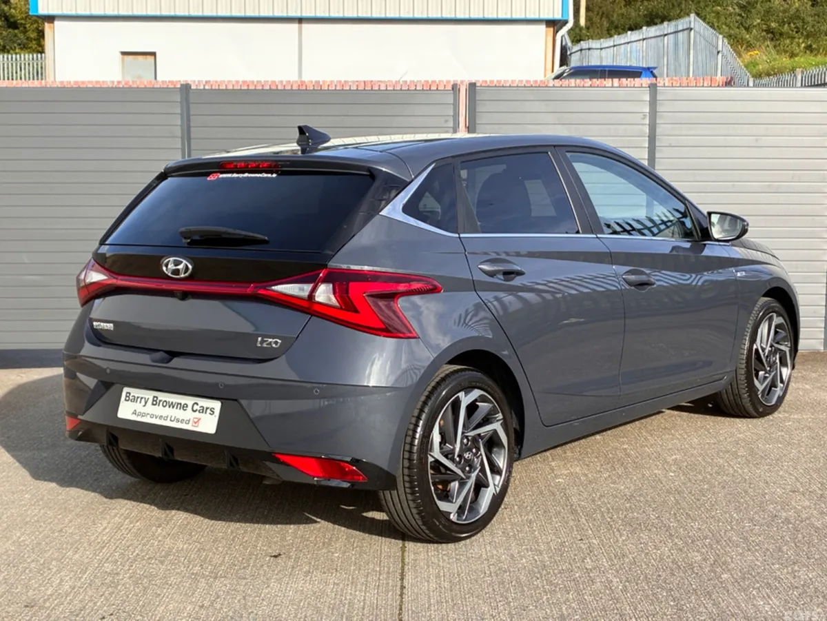 Hyundai i20 Hatchback, Petrol Hybrid, 2023, Grey