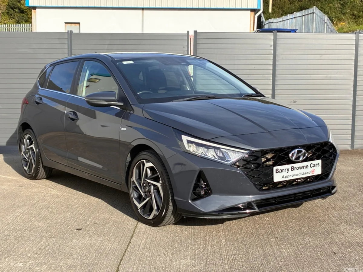 Hyundai i20 Hatchback, Petrol Hybrid, 2023, Grey