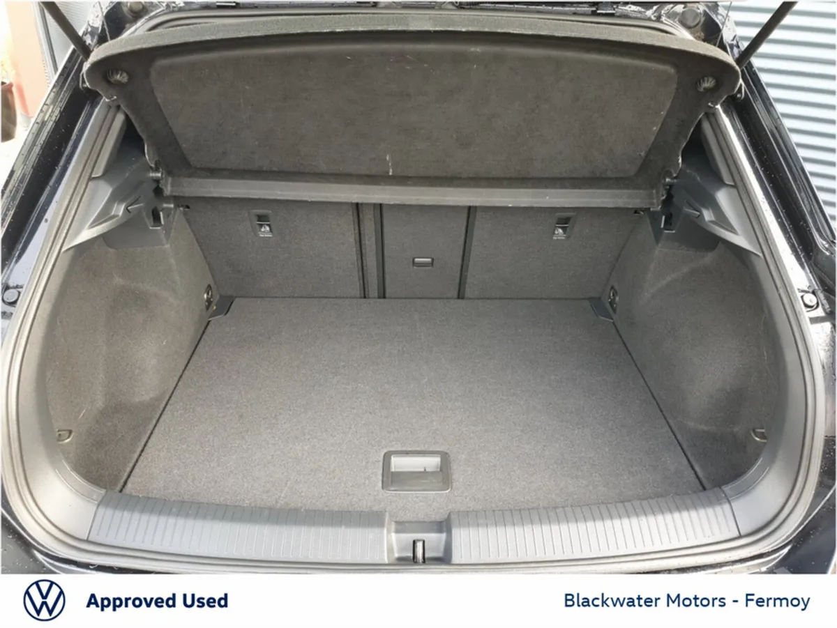 Volkswagen T-Roc SUV, Diesel, 2023, Black