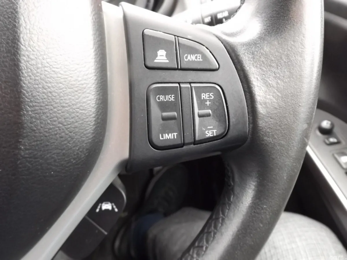 Suzuki SX4 S-Cross Hatchback, Petrol, 2023, Red
