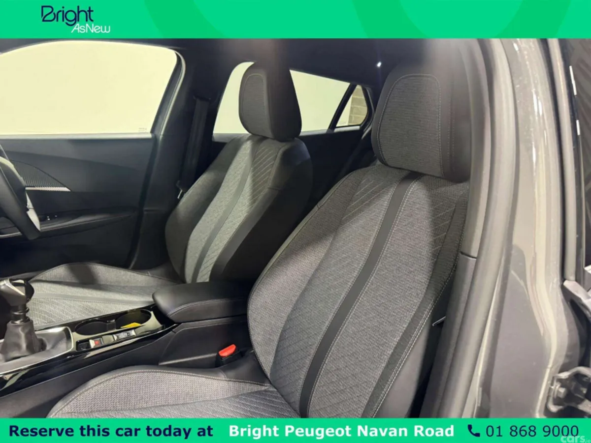 Peugeot 2008 MPV, Petrol, 2024, Grey