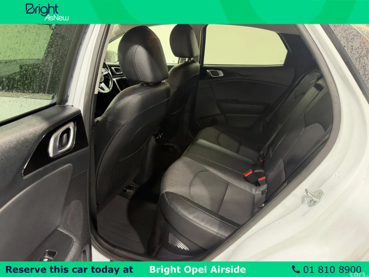 Kia XCeed Hatchback, Petrol Plug-in Hybrid, 2022, White